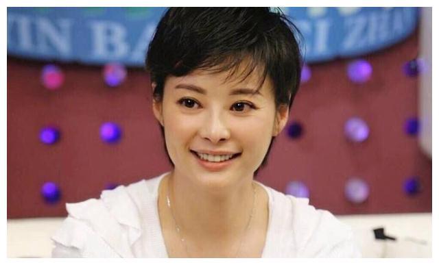 铁打的袁立，流水的小鲜肉：一婚嫁学霸，二婚嫁CEO，三婚嫁诗人